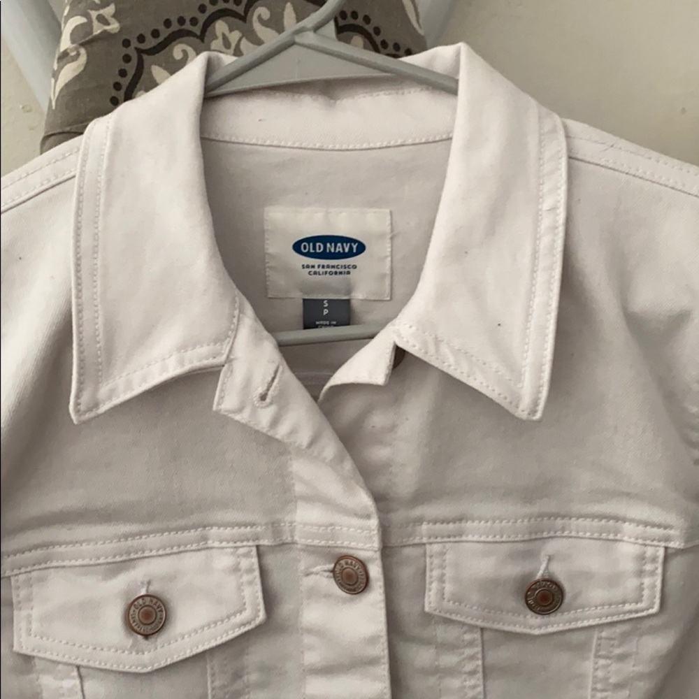 Old Navy White Jean jacket size small